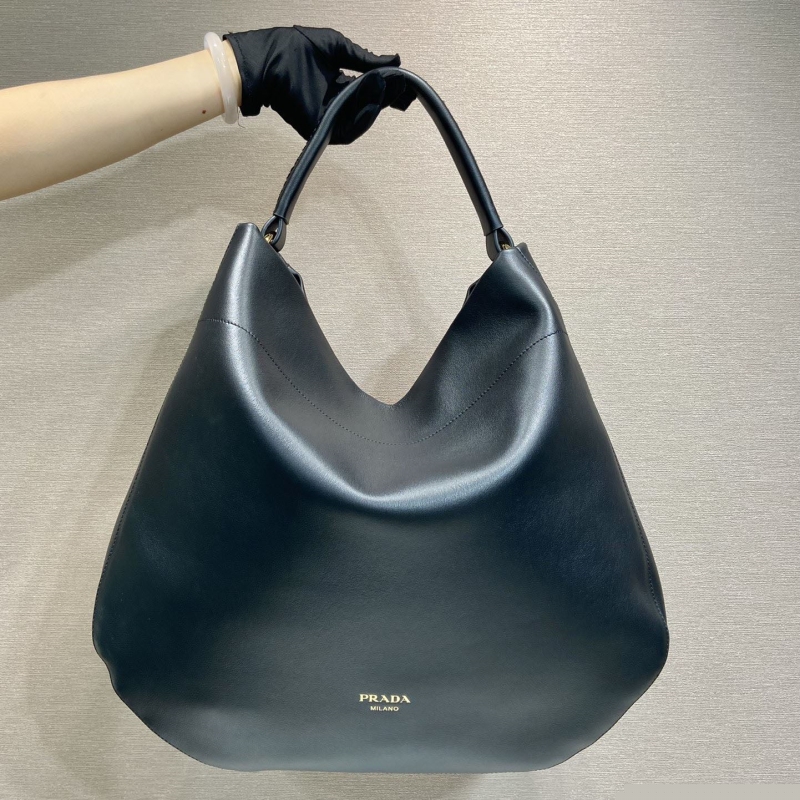 Pra*a top handle bags